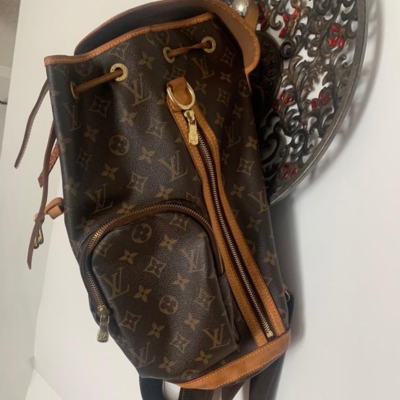 Louis Vuitton monogram Bosphore Backpack - Picture 4 of 16